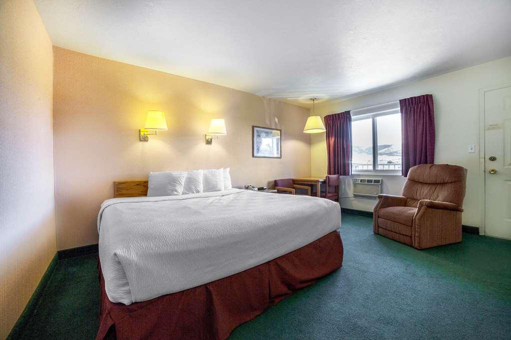 Rodeway Inn Whitehall Chambre photo