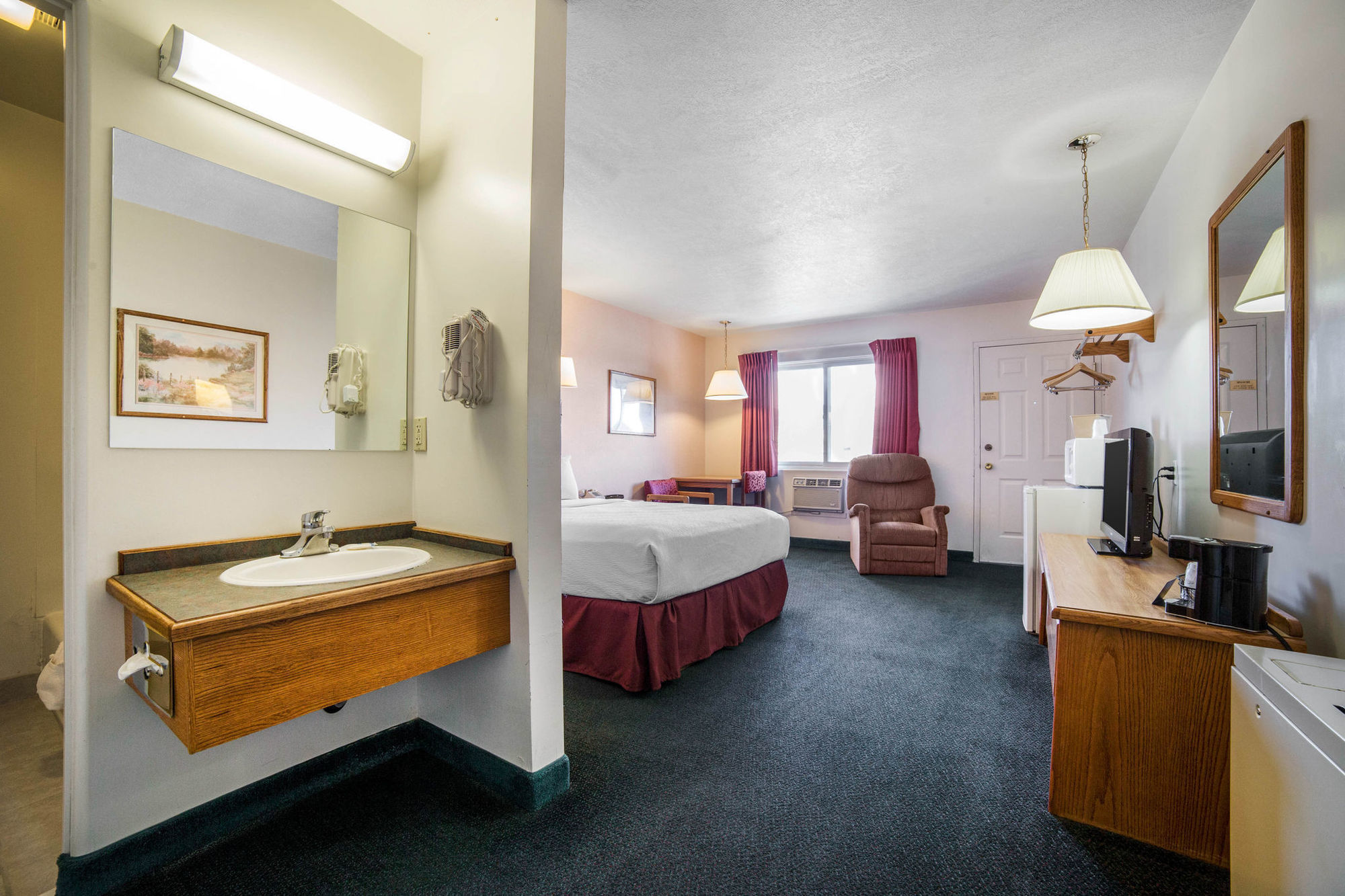 Rodeway Inn Whitehall Chambre photo